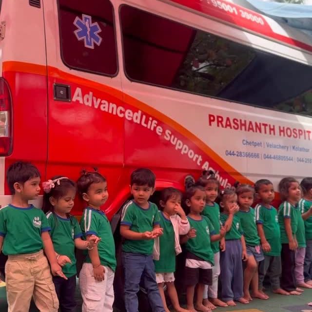 🚨 Real ambulance. Real learning. Real excitement. 
Transport Week highlight! 🚑
#Ambulance
.
.
.
#transportweek #chennaipreschools #earlyeducation #montessorinspired