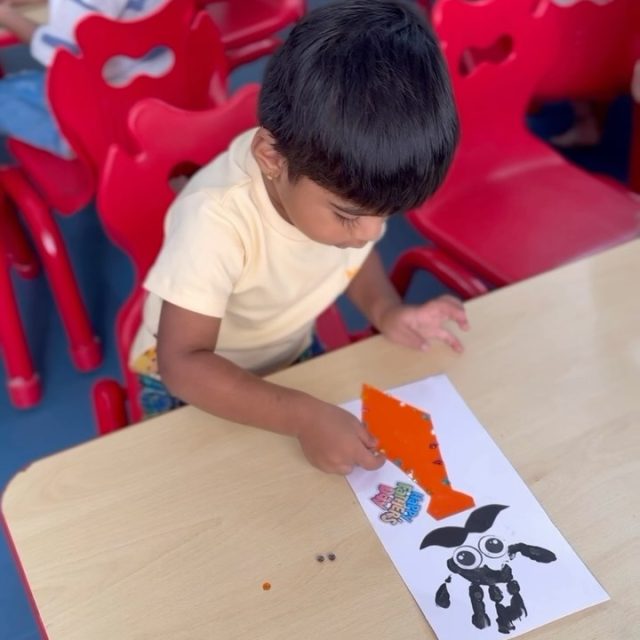 Little hands, big love. 💙

A special Father’s Day craft made with love by our children for the superheroes they call Dad. Happy Father’s Day to all the wonderful fathers! ✨

(Father’s Day, Nungambakkam, Chennai preschools, early childhood learning, Montessori, activity based learning, crafts for fathers)