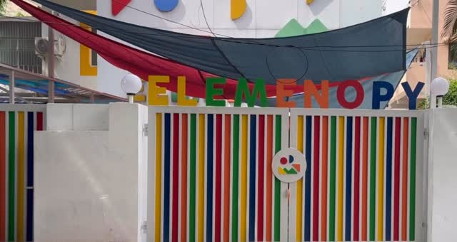 A little look around Elemenopy! 

From classrooms to carpentry, play spaces to sand adventures, every corner is designed for little minds to learn, explore and grow. 🤍
.
.
.
#Elemenopy #ElemenopyPreschool #Preschool #PreschoolLife #EarlyYears